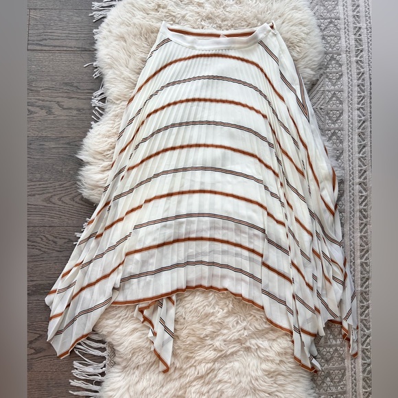 H&M Pleated Handkerchief Hem Stripe A-line Skirt - Picture 4 of 7